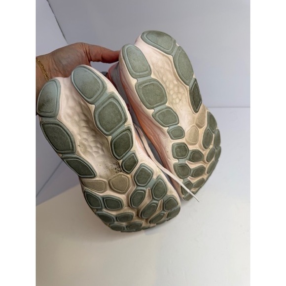 New Balance Fresh Foam X More v4 Grey Peach Running Shoes WMORCM4 Womens 8.5 - Picture 4 of 10